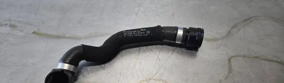 Mercedes-Benz C W205 Engine coolant pipe/hose A2055014684