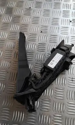 Volkswagen Golf Plus Accelerator throttle pedal 1k1721503m