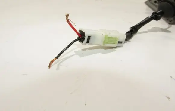 Citroen C-Crosser Third/center stoplight