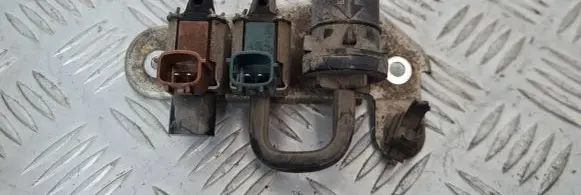Ford Ranger Valve vacuum 