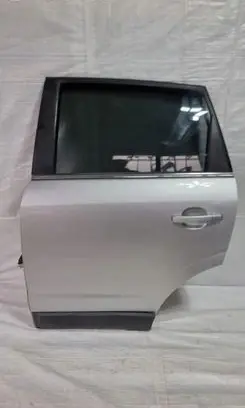 Opel Antara Rear door
