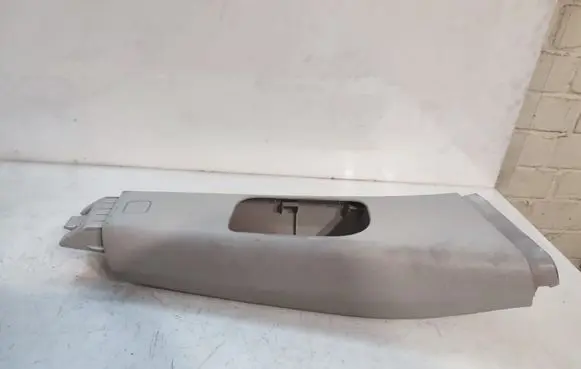 Nissan Qashqai+2 (B) pillar trim (top) 76913EY10A