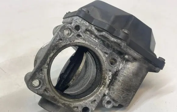 Hyundai i40 Throttle valve 351002A900 5WY9174D 1104291