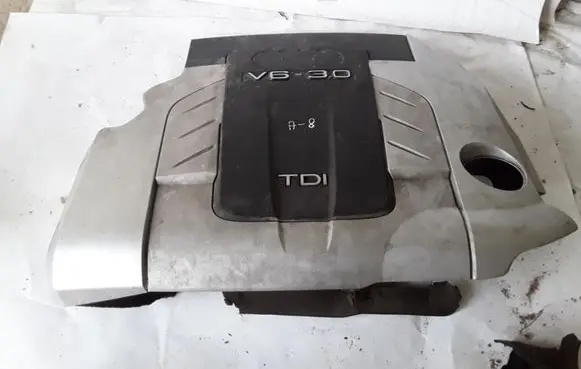 Audi A8 S8 D3 4E Engine cover (trim) 059103925AF