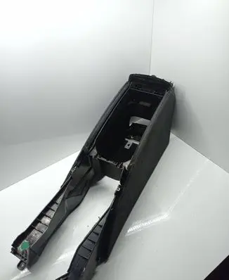 Mercedes-Benz E W211 Center console A211680250