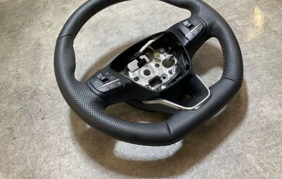 Ford Puma Steering wheel L1TJ3600EE 2335400034