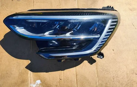 Renault Megane IV Headlight/headlamp 260608417R L802815