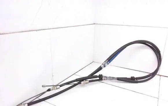 Ford Fusion Handbrake/parking brake wiring cable 
