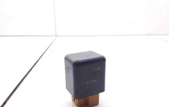 Mitsubishi Pajero Other relay MD113566