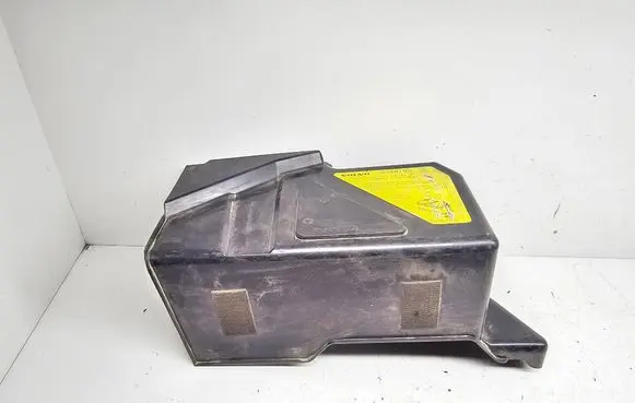 Volvo V70 Battery box tray cover/lid 8622335