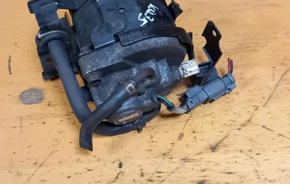 Honda CR-V Fuel filter housing 1863006280