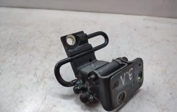 Audi Q7 4L Rear door lower hinge 4L0833411A