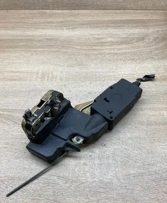 Volvo S40, V40 Front door lock 