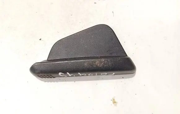 Toyota Avensis T250 Rear seat side bottom trim 
