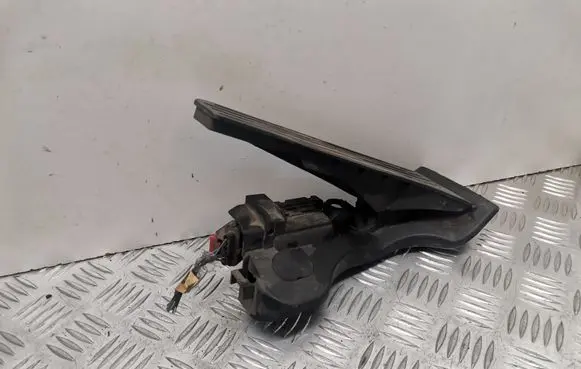 Volkswagen PASSAT B6 Accelerator throttle pedal 1K1721503L 6PV00860000