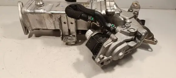 BMW 1 F20 F21 EGR valve cooler 7822349 11717822349