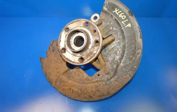 Volvo XC60 Front wheel hub spindle knuckle