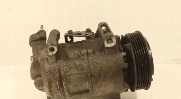 Peugeot 308 Air conditioning (A/C) compressor (pump) Z00152