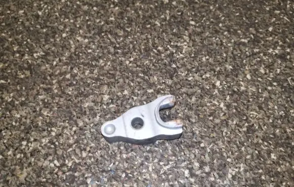 Audi A6 S6 C7 4G Fuel Injector clamp holder