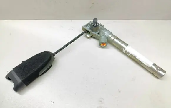 Alfa Romeo Mito Front seatbelt buckle 615847500C