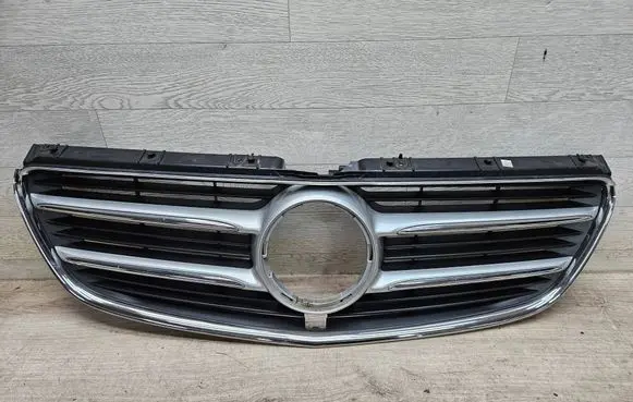Mercedes-Benz Vito Viano W447 Front grill A4478802001 A4478800082