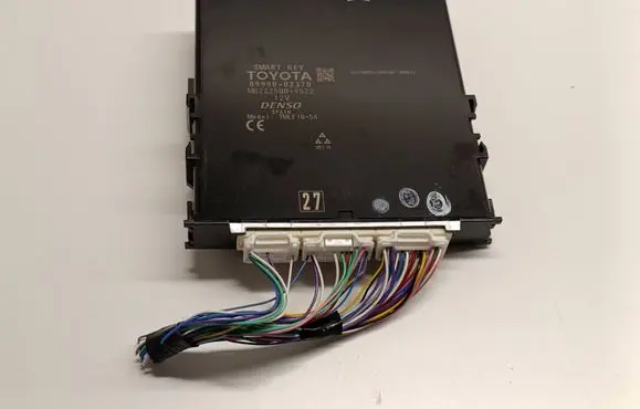 Toyota Auris E180 Keyless (KESSY) go control unit/module 8999002370 MB2325009522