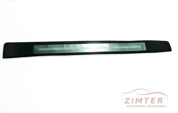 Front sill trim cover