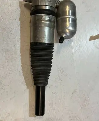 Audi A8 S8 D5 Shock absorber/damper/air suspension 4N4616031D PRAWY 4N4616002B