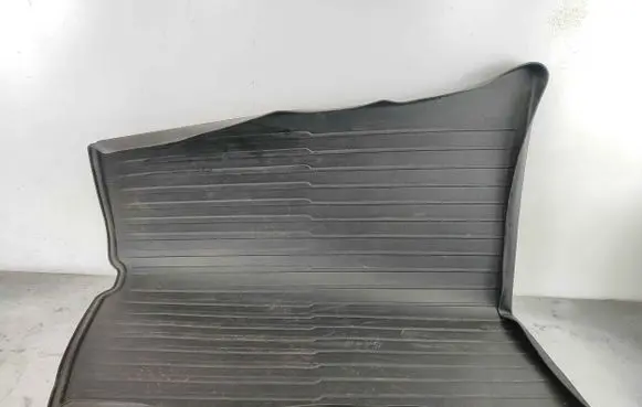 Tesla Model Y Rubber trunk/boot mat liner 401333tesrt