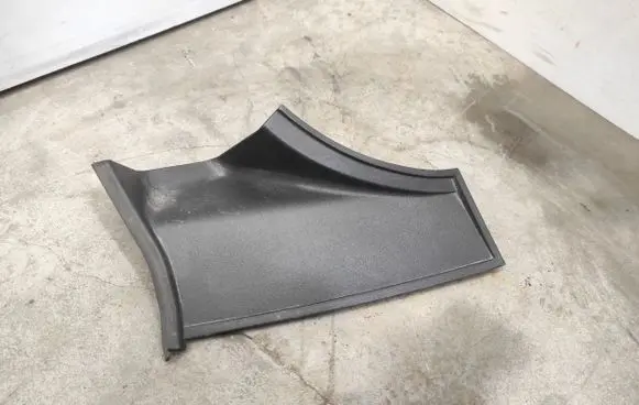 Ford Mustang VI Rear/tail light trim molding FR3B13A580A