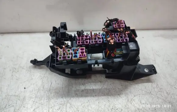 Audi Q7 4L Fuse module 4L2971845