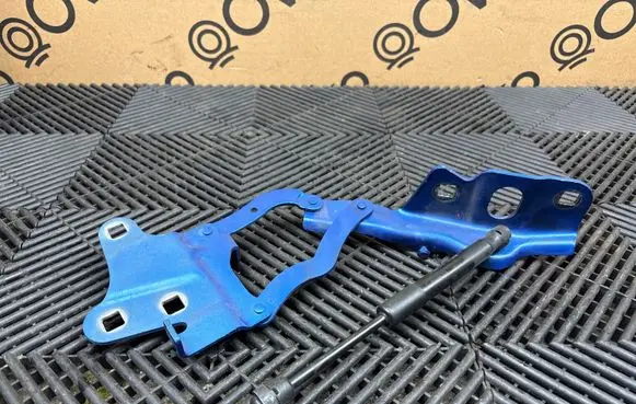 Alfa Romeo Stelvio Engine bonnet/hood hinges