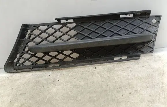 BMW 3 E90 E91 Front bumper lower grill 7154551