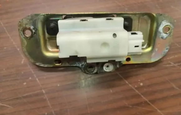 Renault Espace - Grand espace IV Tailgate/trunk/boot lock/catch/latch 8200090484