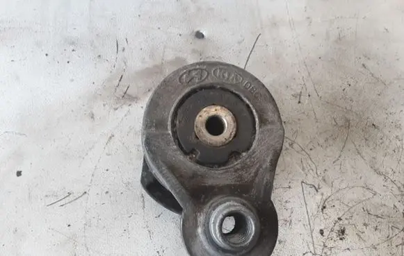 KIA Sorento Generator/alternator belt tensioner 252814A000
