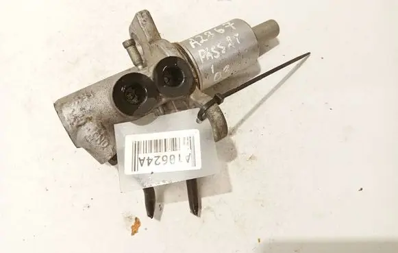 Audi A6 S6 C5 4B Master brake cylinder