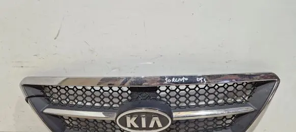 KIA Sorento Front grill 863503e010
