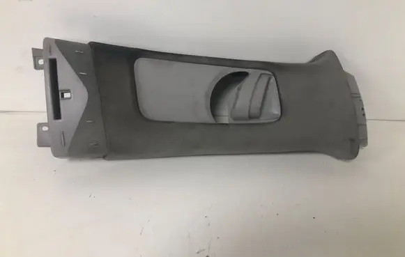Toyota Avensis T270 (B) pillar trim (top) 6241005030