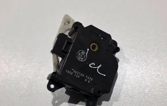 Lexus IS 200-300 Air flap motor/actuator 0637007470