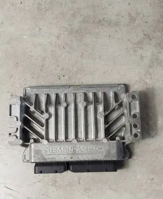 Mini One - Cooper Coupe R56 Engine control unit/module 7545789 S122237002A