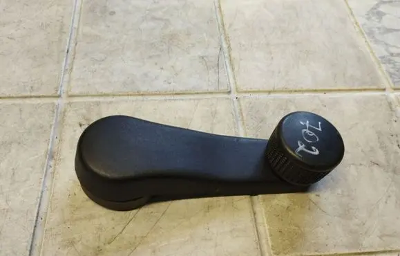 Volkswagen Sharan Rear door window winding handle 1H0837581D