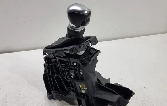 Toyota C-HR I Gear shifter/selector 75G588