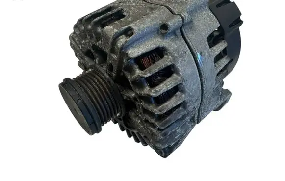BMW 3 E92 E93 Generator/alternator 8507623 FG18D057 2609201D