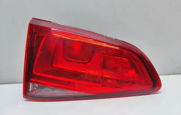 Volkswagen Golf VII Tailgate rear/tail lights 5G0945093AC