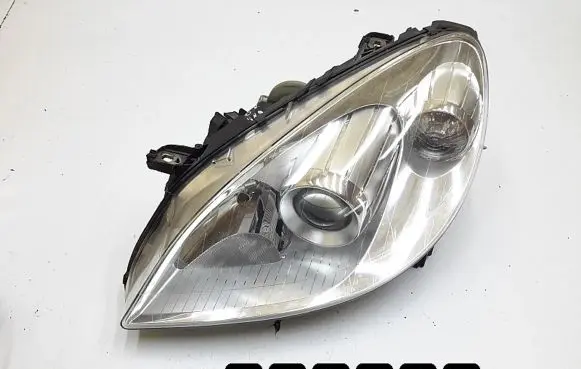Mercedes-Benz B W245 Headlight/headlamp a1698202561