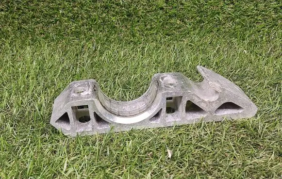 Volkswagen Touareg II Sway bar bush bracket, front 7L0411063B 001023377 AW6082