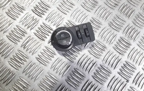 Opel Insignia A Light switch 13268702