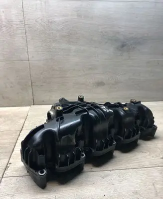 Volkswagen PASSAT B7 Intake manifold 1051359S03