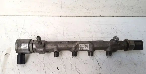Volkswagen Golf VII Fuel main line pipe 04L089
