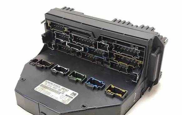 Mercedes-Benz E W212 SAM control unit A2129005822